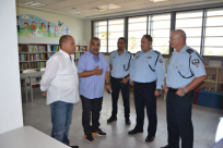 بالصور: قيادة الشرطة في زيارة للمؤسسات التعليمية والمدارس في مدينة يافا 